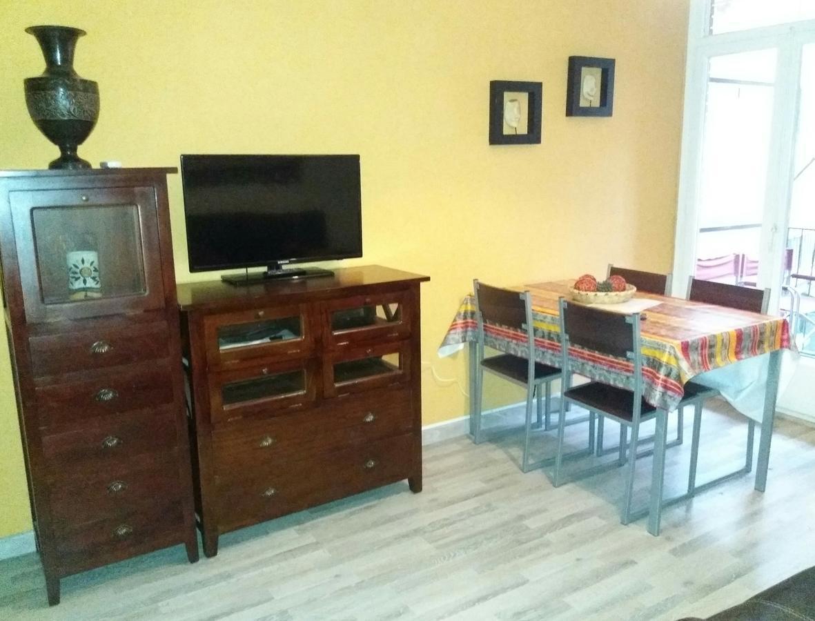 Apartamento Sagrada Familia Barcellona Esterno foto